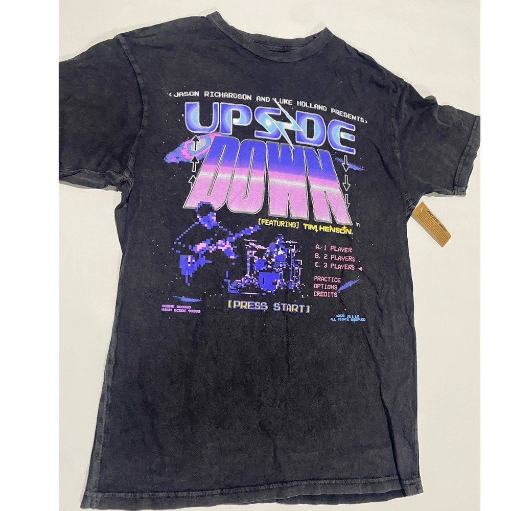NEW UPSIDE DOWN T-Shirt Vintage Wash Arcade Size Medium